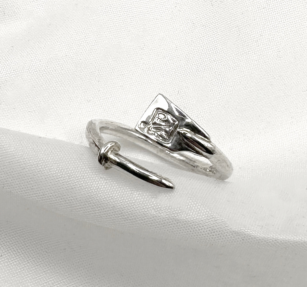 HWR Ring - Crewroom -