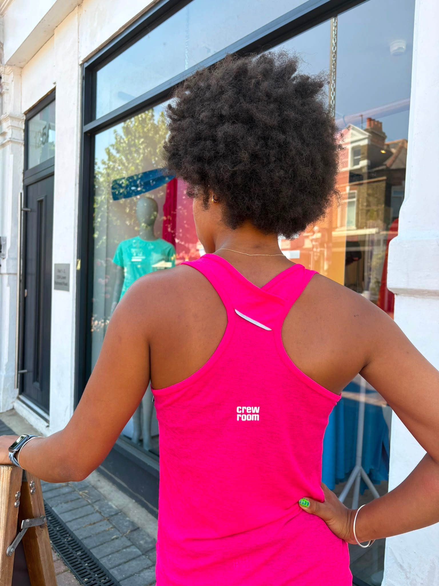 The Essence Vest (Women's) - Crewroom - XS - Raspberry Pink